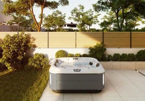 Designing a Low-Maintenance Hot Tub Area for Busy Homeowners